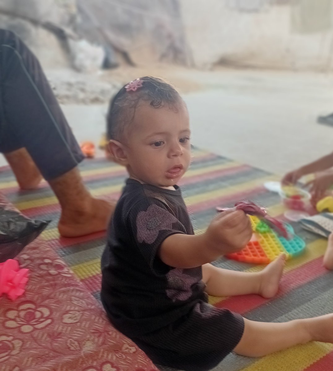 LeyanA58645's tweet photo. Today, my little Hoor turns one amid unimaginable hardship. 💔 Please, make her birthday a little brighter. Any support you can give means so much to us🙏❤️
https://t.co/mVl6pO2KsO https://t.co/XdAqTrGHEc