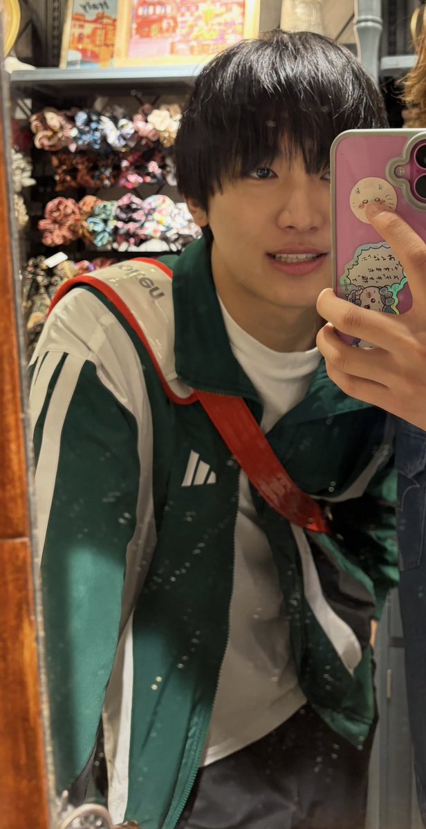 msy_star_'s tweet photo. ｵｰｰｰｰｰｰｰﾝイケメン😭😭😭😭😭😭😭😭
ポッケに手突っ込んでてやばい😭😭😭😭😭😭😭
 https://t.co/06J8NMPkQs https://t.co/RbCrAEc9TB