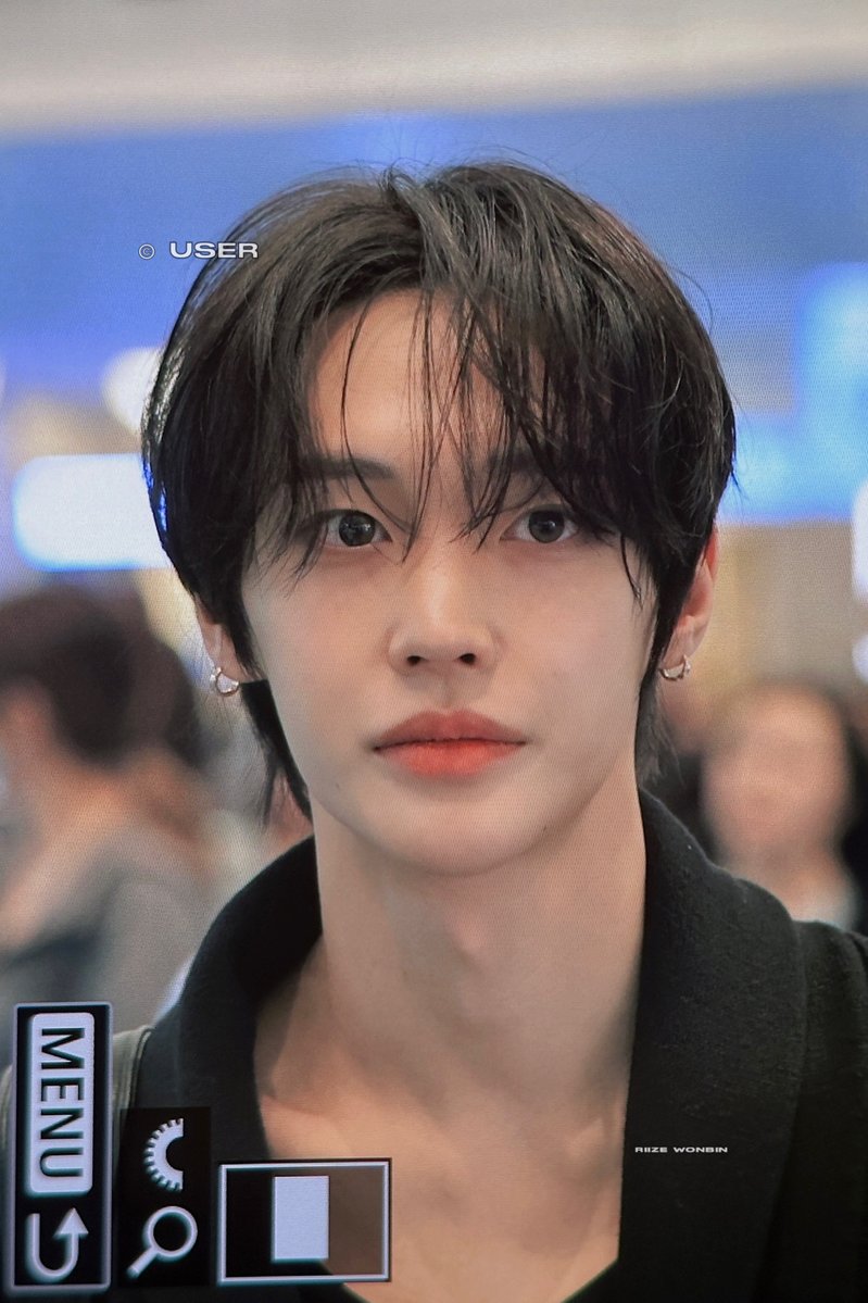 0302user's tweet photo. 260923 HND #RIIZE #원빈 #WONBIN https://t.co/KeSAP7G0YM