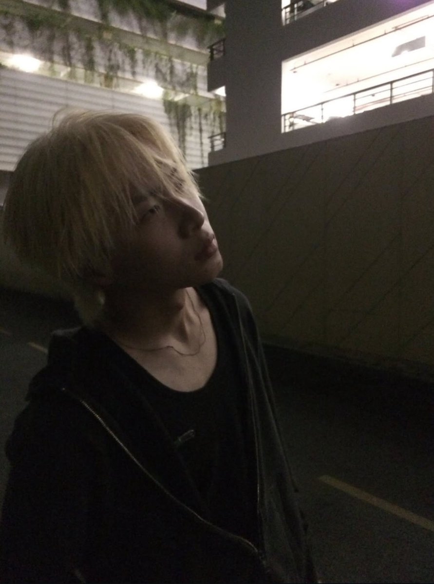 pha_phae010's tweet photo. ถ้าวันนี้ไม่เห็นค่า  
                                 กลับมาวันหน้าก็ได้นะ

/กุเดรสสสสสส จั๋งผมทองงงงง
#JUNGT https://t.co/XJXuXjxoZj