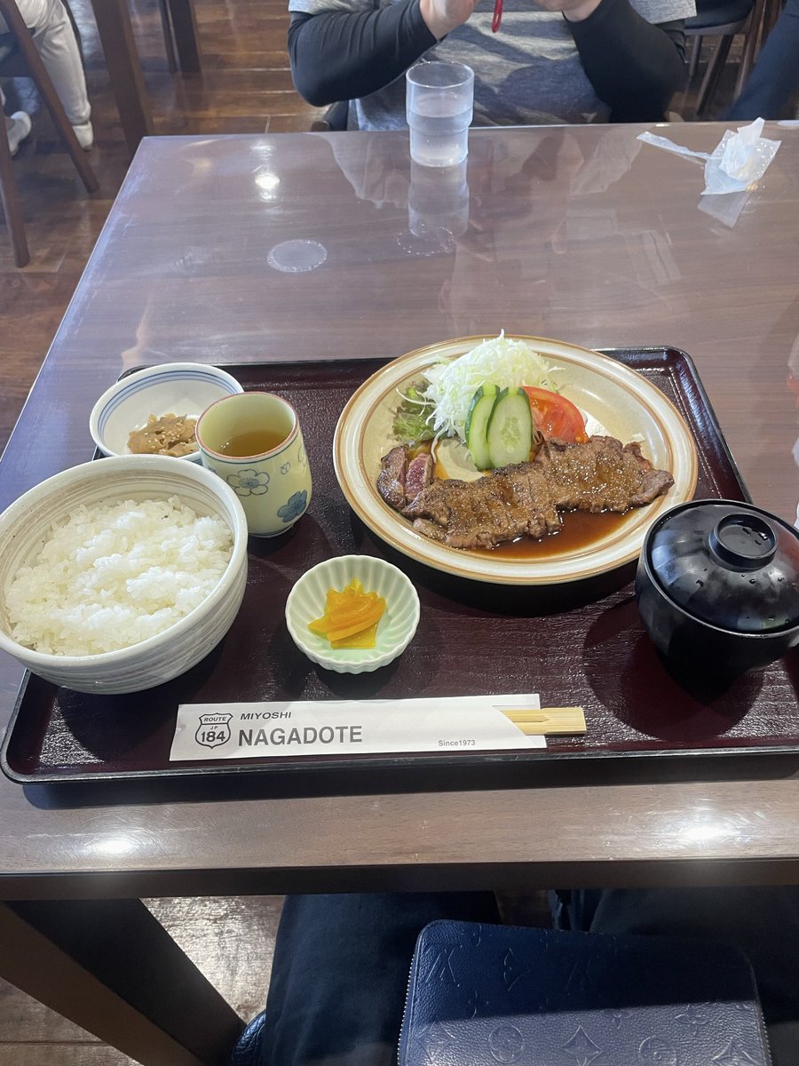 LsbAsy's tweet photo. シルバーウィークが終わってしまった、、

家族旅行から始まり最終日はステーキツーリングで終わり！
明日から仕事頑張ろ！！ https://t.co/obcg7dzwKq
