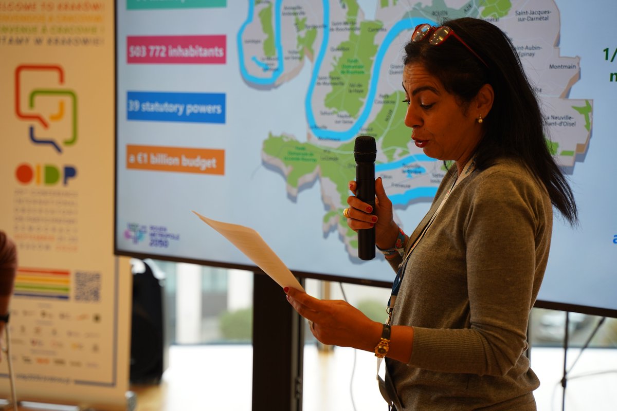 oidp_org's tweet photo. #OIDP25
✨Session des lauréats du prix OIDP récompensant les meilleures pratiques en matière de participation citoyenne
🏆Kalthoum Gachi explique que l'idée était de construire un projet de territoire partagé, qui concilie justice sociale, qualité de vie &amp; résilience climatique. https://t.co/OiyXxCQagX