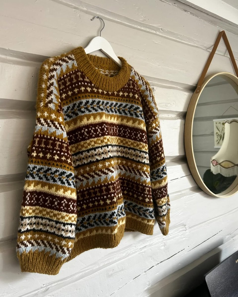LeiaStantmtt's tweet photo. Den her blir en favoritt 🐻 

#birgittegenseren #raumagarn #puno @raumagarn @strikkepinnen_as #strikk #strikkere #instaknit #knit #nevernotknitting https://t.co/Iq6YwFCt1g