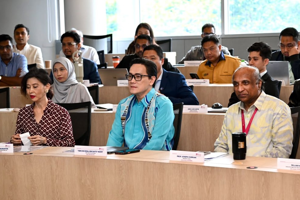 smecorp's tweet photo. Majlis Peluncuran ‘PRESTIGE 2.0: Next Level CEO Programme’ pada 22 September 2026 yang dilaksanakan bersama Asia School of Business di Kuala Lumpur.

#KUSKOP #SMECorpMalaysia #RakanPKS #HebatkanPerniagaanMalaysia #JalanTeruih https://t.co/WRWO8InEJK