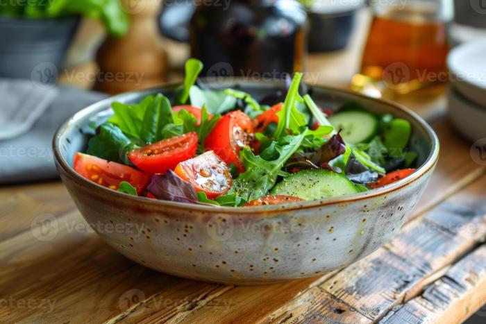 VinceTrippi's tweet photo. [Just tried the new organic cherry tomatoes—burst with sweet juice, no weird aftertaste, perfect for salads or snacking! 10/10 would repurchase! ]， https://t.co/xLMgAjTDrJ