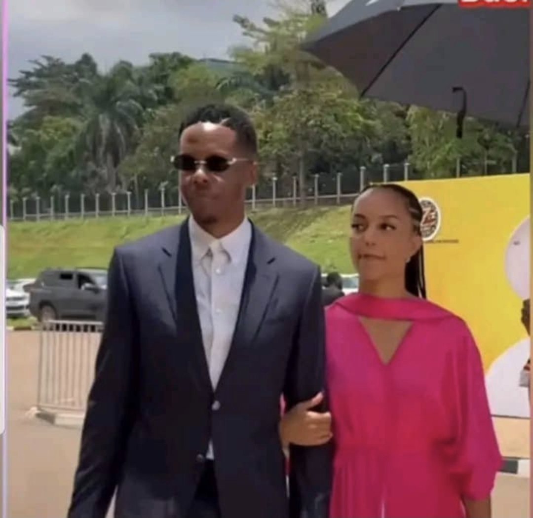malzsubbz's tweet photo. ROBERT MUGABE 🥰🥰🥰🥰🥰 https://t.co/8V2FIgCCOM