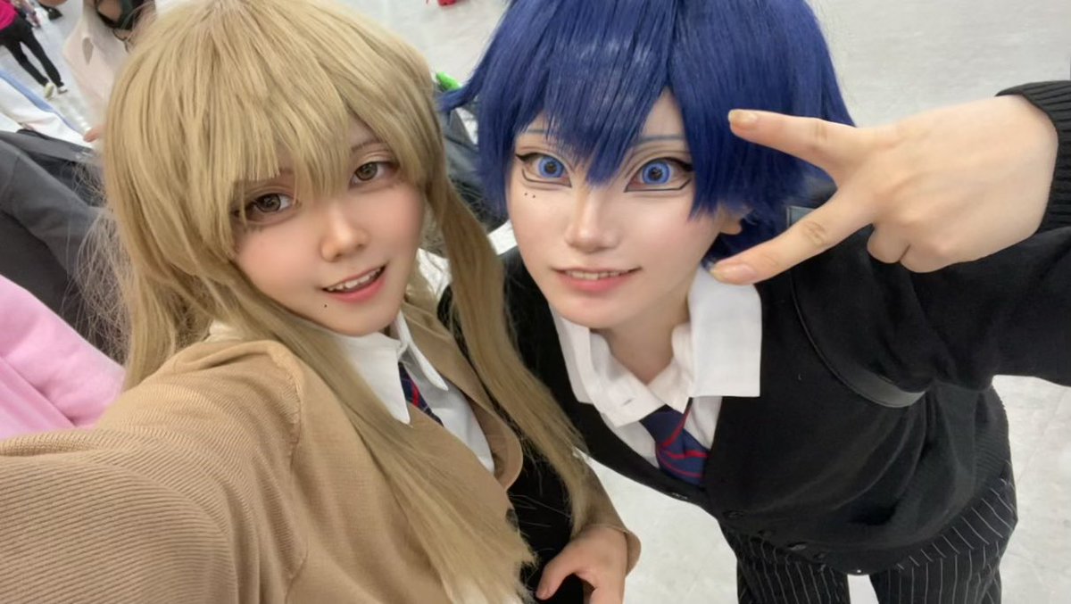 hrhyak1225's tweet photo. 離脱〜💕
本日学生服の🔥と🐍でおりました！
ずっとやりたかった衣装まじ楽しかった♡
私利私欲付き合ってくれたぱぷちゃんに感謝しかない😭💕また来週もよろしくね！
ゆあたんも1日遊んでくれてありがとう💕
本日交流して頂いた方々もありがとうございました！
次はTDCにおります！
 #アコスタ池袋 https://t.co/2X5Ob65KOE