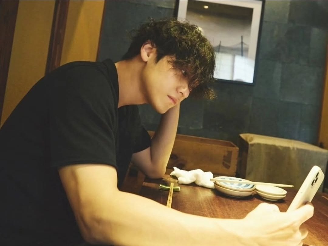 hwan178782's tweet photo. 여기있잖아...♡ 이거거든 https://t.co/wZagZBhtIA