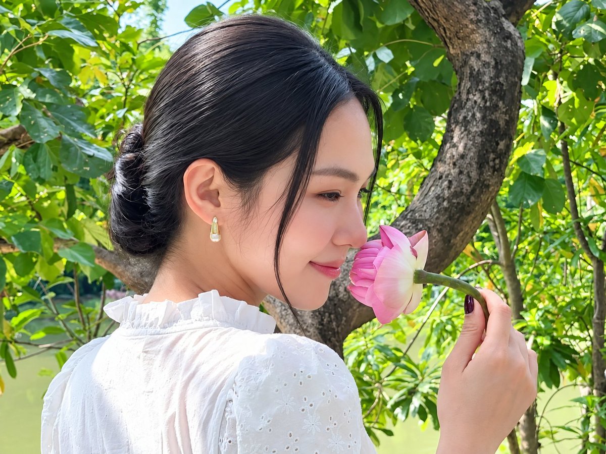 Bintosupport's tweet photo. งามปะล้ำปะเหลือ งามแต้งามว่า  

#bintsireethorn https://t.co/1qDBN8EQ8p
