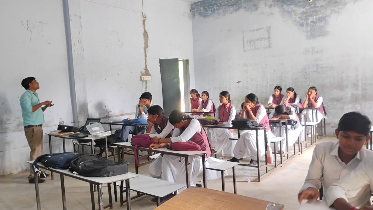 AcicMiet's tweet photo. Workshop/Seminar 22/09/2026 : One day workshop done on Basic of Embedded System to the students of G.S. Inter College, Panchli, Meerut (U.P.)
#acicmiet #atlinnovation #MIET
@AIMtoInnovate @NITIAayog https://t.co/wgWuGr8HnZ