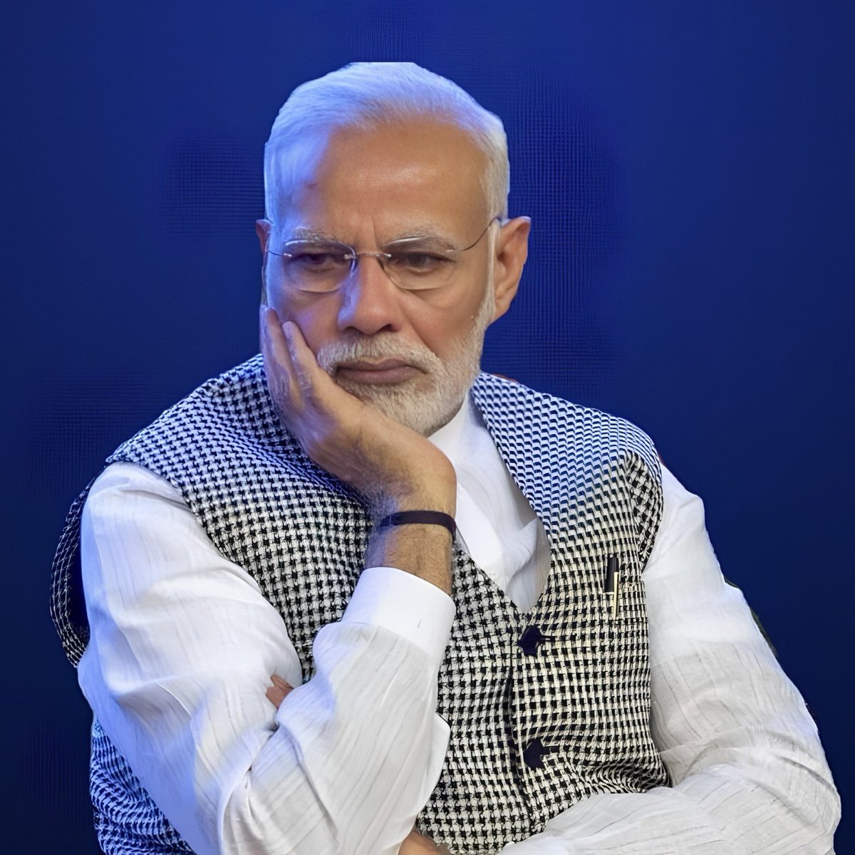 macropaperr's tweet photo. INDIAN STOCK MARKET HAS HIT A RECORD LOW AGAINST THE GLOBAL STOCK MARKET

In the past two years, the Indian stock market has underperformed the global markets by 40%.

This is because of AI disrupting the Indian IT sector, rupee devaluation, foreign capital outflow, and geopolitical uncertainty.