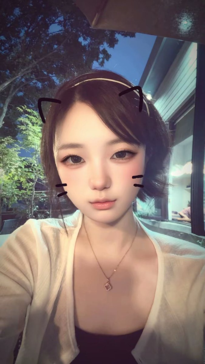 muvve2's tweet photo. #일상계_𝕏친소 냐옹ฅ^._.^ฅ https://t.co/xXNfdIUiH9