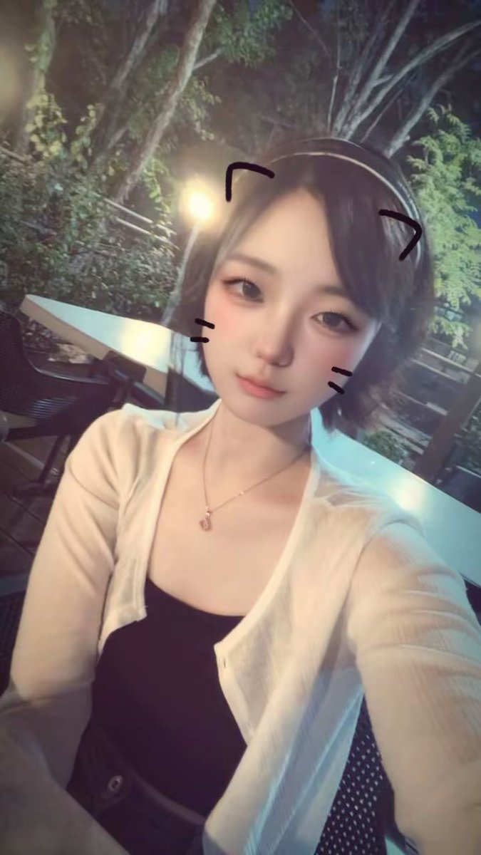 muvve2's tweet photo. #일상계_𝕏친소 냐옹ฅ^._.^ฅ https://t.co/xXNfdIUiH9