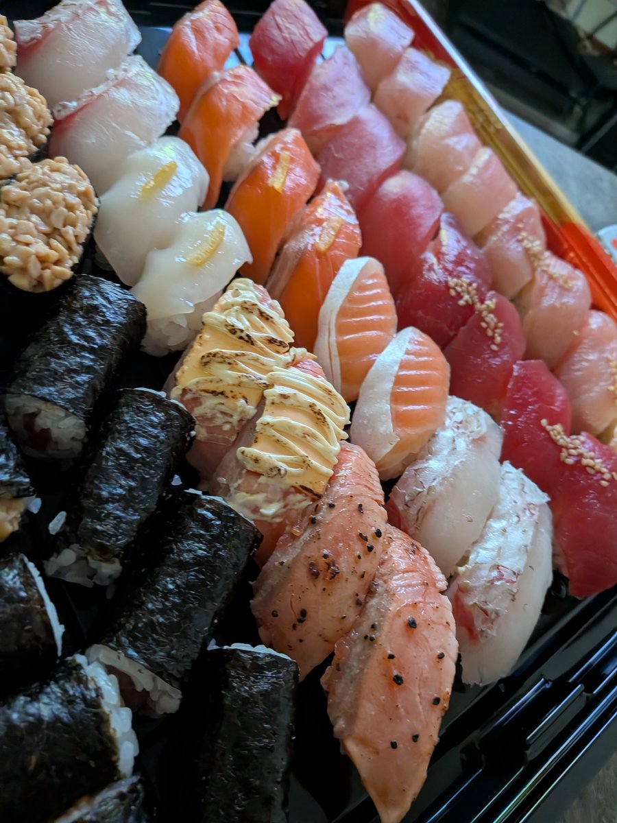 licenstyle893's tweet photo. シルバーウィークおつかれ。
生誕1ヶ月おめでと🥳 https://t.co/gcfpzNGLov