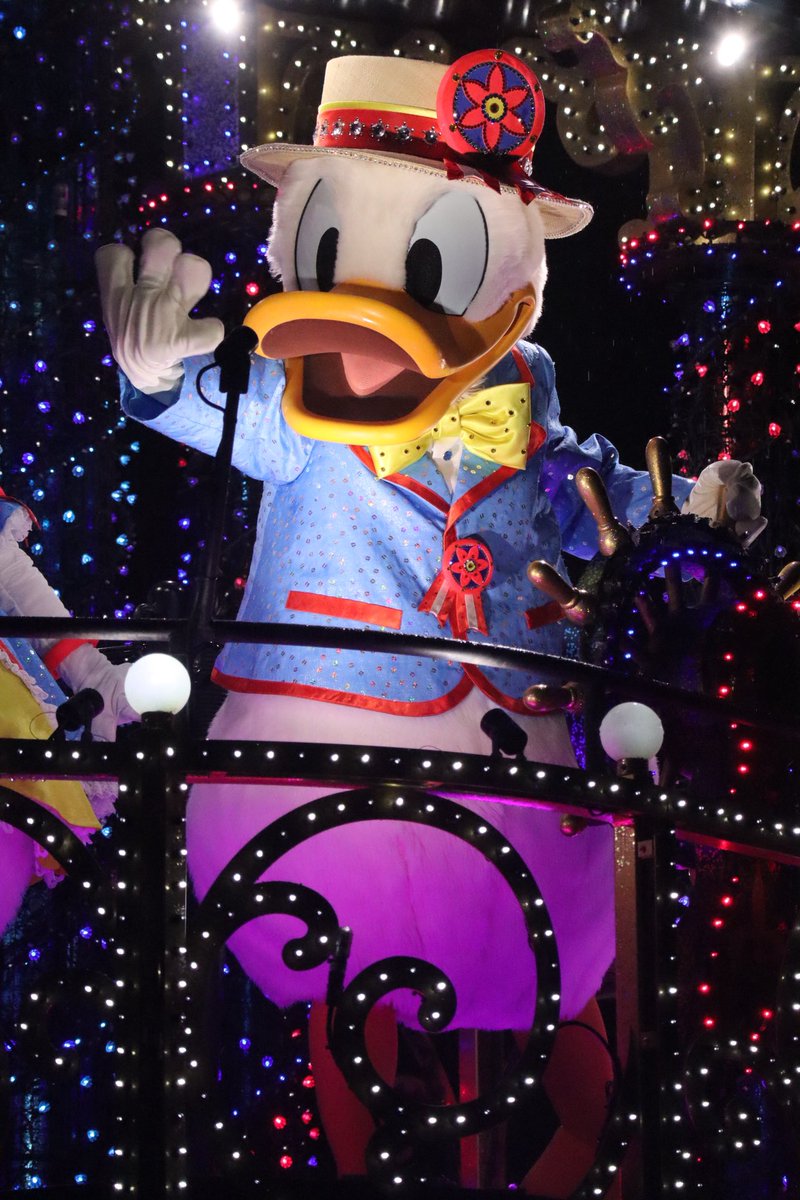 dis1928ney's tweet photo. 2026.01.09  "Private Evening Party" Report🏰

✨TOKYO DISNEYLAND 
                   ELECTRICAL PARADE
                                           DREAMLIGHTS✨

                     ~Mickey &amp; Friends~ https://t.co/oYLB6sh8wz