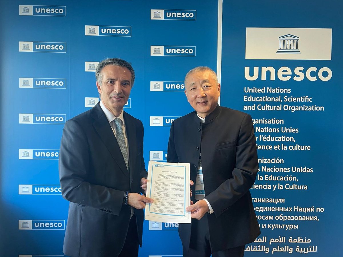 nalfayez's tweet photo. I had the pleasure of welcoming the delegation from #China to prepare for the @UNESCO Intangible Cultural Heritage Committee. I wish to thank Mr GAO Zheng, Vice-Minister of Culture and Tourism and the Chairperson of the upcoming session in Xiamen, for his continued dedication. https://t.co/pokRFhzBjo