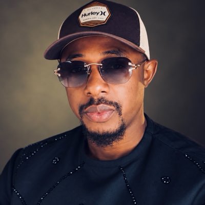 ZIKODEHSTUDIO's tweet photo. #NewProfilePic https://t.co/33zMBd3Cq2