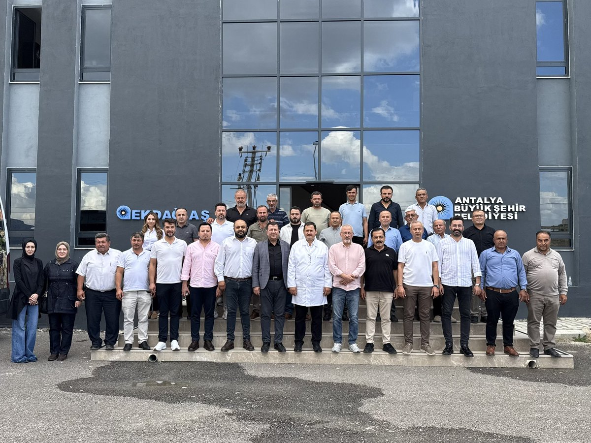 Ak_Korkuteli's tweet photo. BOZOVA MEYVE KURUTMA TESİSİNİ YERİNDE İNCELEDİK

İlçe Başkanımız Sayın Osman Nuri Kök, AK Parti teşkilatımız, muhtarlarımız, üreticilerimiz ve basın mensuplarımızla birlikte EKDAĞ bünyesinde bulunan Bozova Meyve Kurutma Tesisi’ni yerinde ziyaret ederek incelemelerde bulunduk. https://t.co/9dfsxffX20