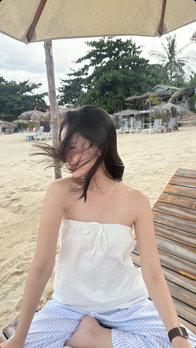 nnaqup's tweet photo. ดีใจกับน้องเจเป็นทิสุด ไปทะเ��แล้วฝนไม่ตก 

#aangelinaass https://t.co/rnwNXt4JXa