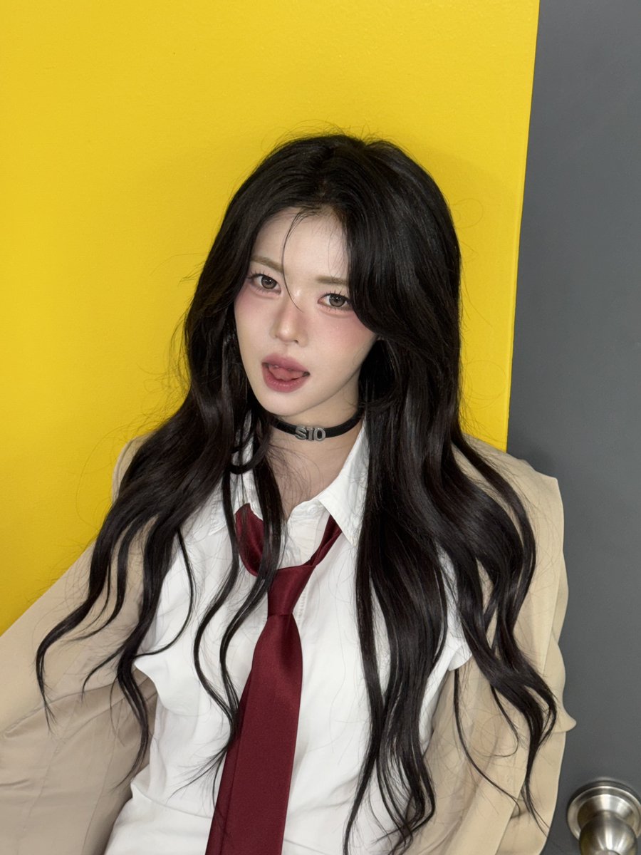 triplescosmos's tweet photo. TMA에 등장한 서다현 왕자님👑

#tripleS #트리플에스
#DaHyun #다현 https://t.co/5oMIK0I9dh