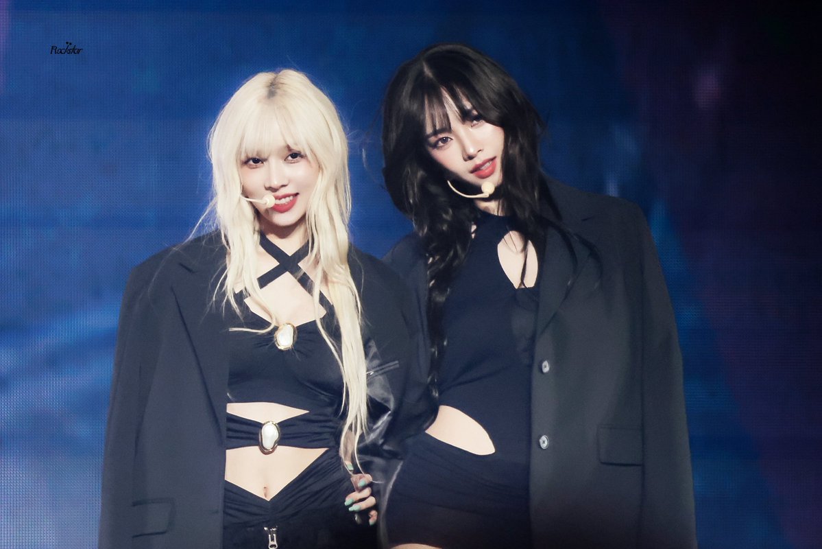rockstar41101's tweet photo. 260911 MEXICO CITY

#KARINA #WINTER 
#지민정 #JiminJeong 
#에스파 #aespa https://t.co/RUyCwLr7KR