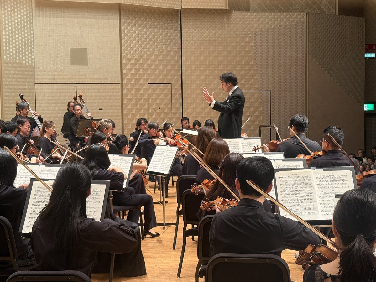 gunkyo_official's tweet photo. 県民音楽のひろば @kiryu_bunka 
群響クラシックスペシャル
ご来場誠にありがとうございました‼️

大井駿マエストロ、ピアノ牛田智大さんと共に美しくもエネルギーに満ち溢れたコンサート🎵お楽しみいただけましたか😉✨

アンコール
✔️🎹牛田智大さん
ブラームス/6つの小品 Op.118-2間奏曲

✔️チャイコフスキー/弦楽セレナード 第2楽章 ワルツ

今後も県内各地で県民音楽のひろば公演が続きます！お楽しみに‼️
