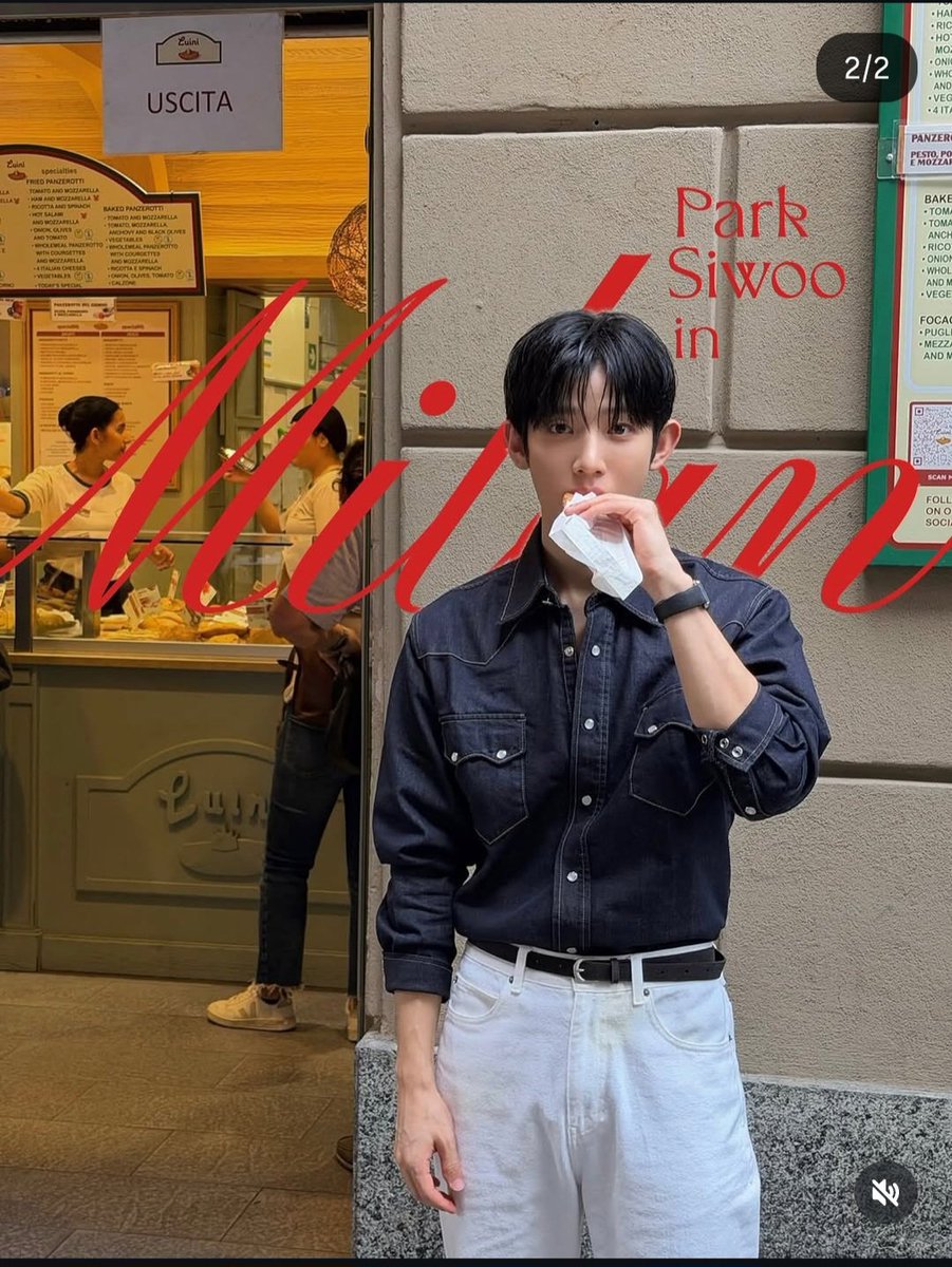 Trangies33's tweet photo. 내 자랑, 내 자부심, 나의 슈. 언제나 어디서나
빛나는 사람⭐️🌟
#PARKSIWOOINMILAN #PARKSIWOO #박시우 https://t.co/Gdhpu9jGpf