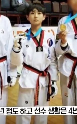 akdmadlsnsk's tweet photo. 태권소년🥋 https://t.co/q4WMOQoCbM