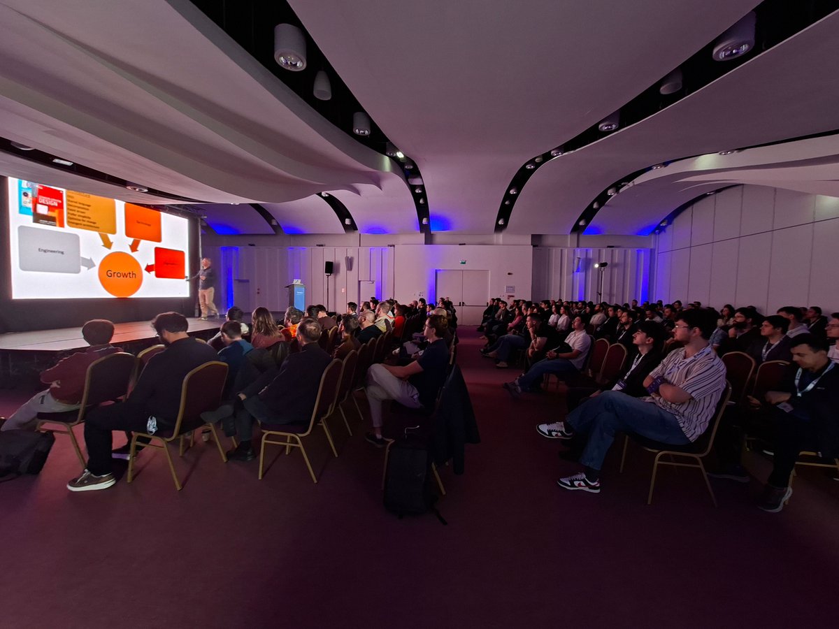 devdaysconf tweet picture