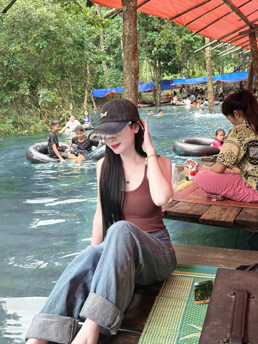 EmelineGhaat's tweet photo. 🏄🏄🏄
ตอนแรกก็ไม่เชื่อ จนกระทั่งลองใช้เอง... ไอเทมลับที่บิวตี้บล็อกเกอร์เกาหลีโหวตให้เป็นอันดับ 1!“ ครีมกันแดดเนื้อซูเฟล่ บางเบา คุมมันนาน

🆔   pla08871
https://t.co/xSVrvQKKIs

#รับงานตลาดไท
รับงานตลาดไท
#รับงานคลองหลวง
นวลนคร
#รับงานเทพกุญชร https://t.co/ymPZdpXVJa