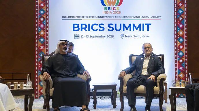 DaoudiAkram's tweet photo. @AAbdulsaeid لا تتطاول على بلد اكبر بكثير من ان يذكر على لسان امثالك من الخونة !!! 
عجيب لقمة الذل التي تأكلونها https://t.co/Gi5HudTu7l
