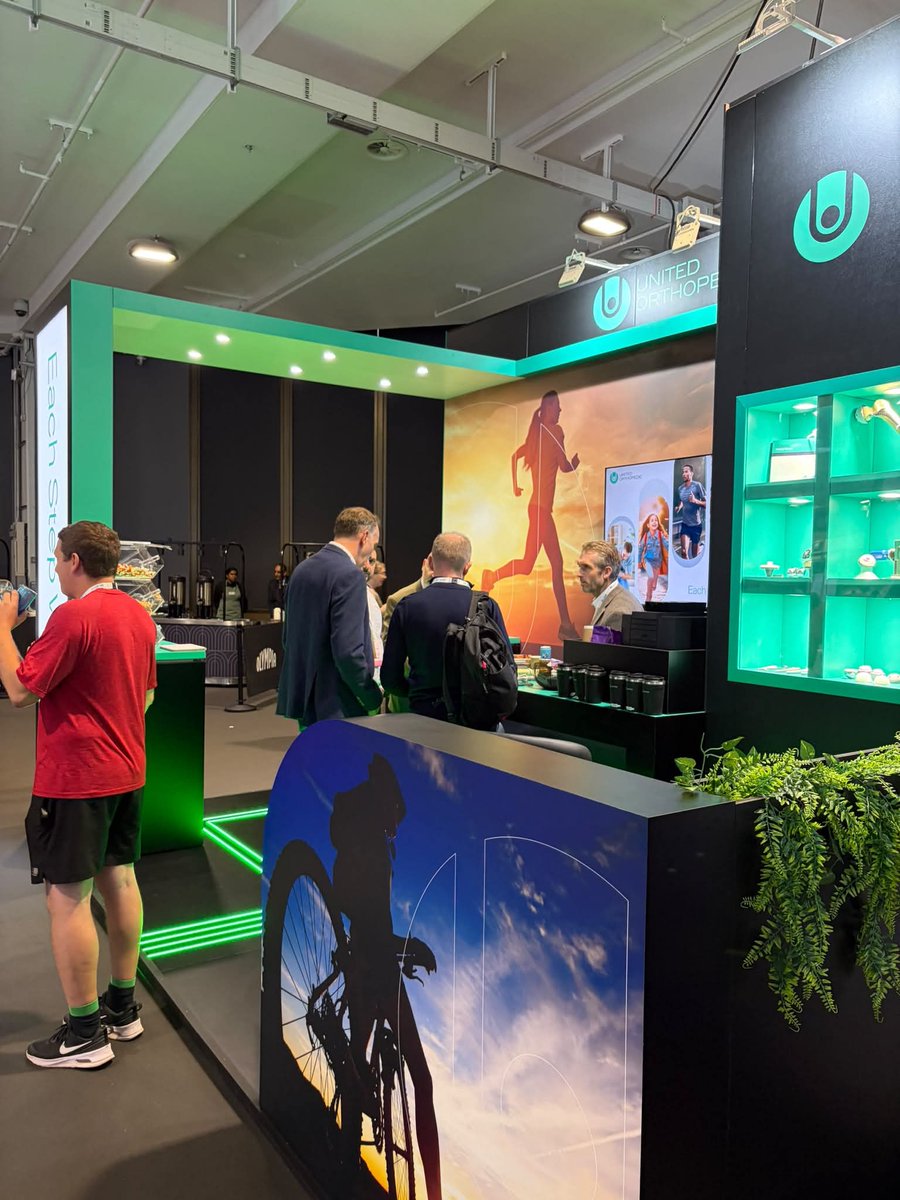 uocuk2's tweet photo. Day 2 of #BOAAC26 is in full swing! As 'The changing face of orthopaedics' conversation continues, make sure Stand 19 is on your floor plan today. Pop by to meet our UK team &amp; explore our latest surgical solutions! 
@BritOrthopaedic #Orthotwitter #EachStepWeCare https://t.co/kKnDewIqD7