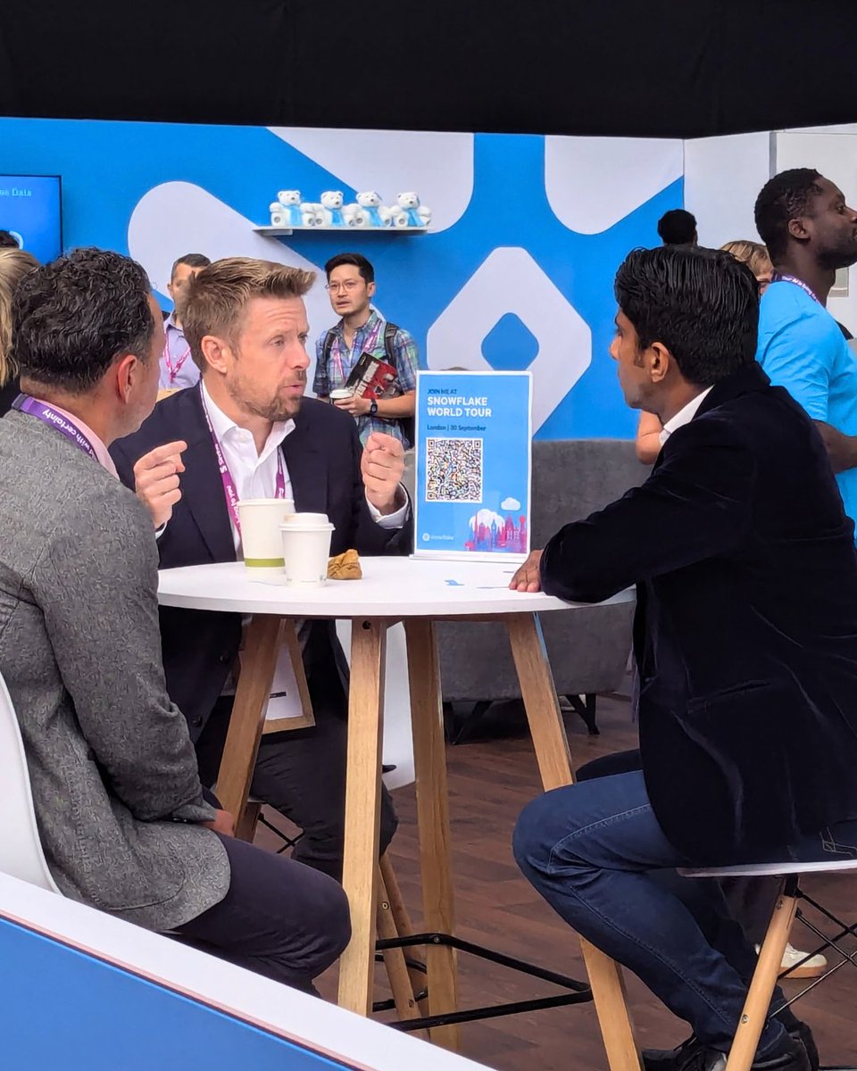 BigData_LDN's tweet photo. Explore our VIP Programme at #BigDataLDN 2026, sponsored by @Snowflake 

🔺 Access the Snowflake VIP Theatre 
🔺 The VIP Lounge 

If you're a VIP, don't miss out on these benefits so you can get maximum value from the event.

#DataLeaders #TechLeadership #DataChallenges #AIFuture https://t.co/YJYNrqQ37v