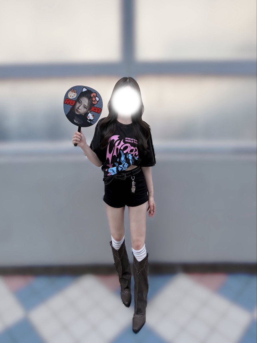 OZOBZO's tweet photo. マカオ公演のロラが可愛くてお揃いコーデ> ̫<♩
イルツは最初で最後だったけどドームに来れてよかった❕幸せ〜❕

今日も今日とてるかちゃんはメロかった😻👈🏽

#BABYMONSTER https://t.co/o4WT8fHuaM