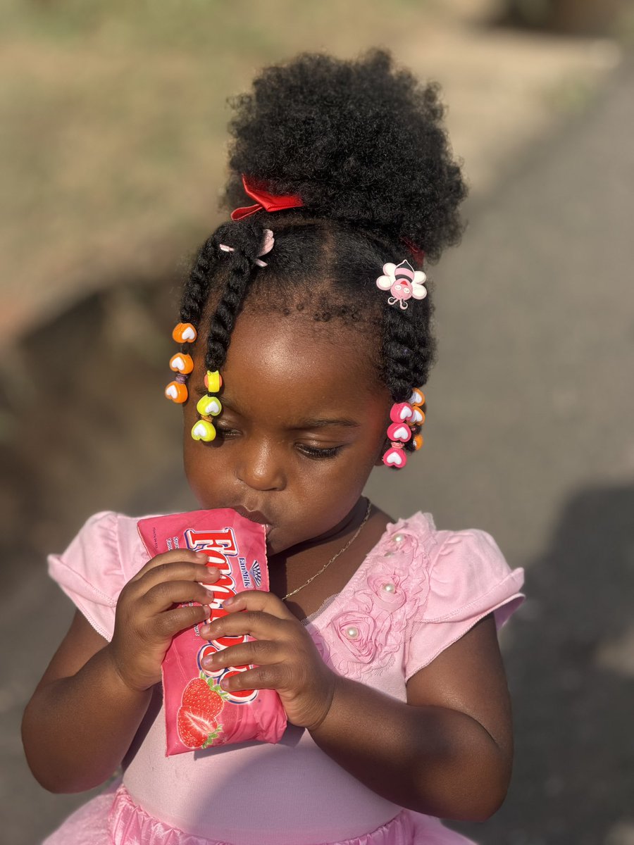sallyofei's tweet photo. Free advert for @FanYogoGhana  😄🥰 https://t.co/22eFd3a0Xe