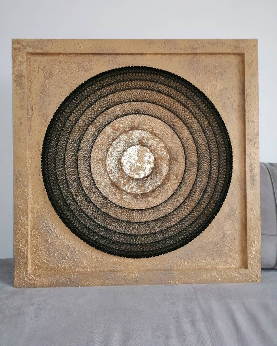 ShelaBeadyrd's tweet photo. StringArt

Handmade wooden nail string art featuring geometric designs, creative circles, modern decor, line art, mandalas, and zen-inspired patterns. Perfect for rooms or offices, crafted by artisans in a creative studio. https://t.co/jaKsy3h6TZ