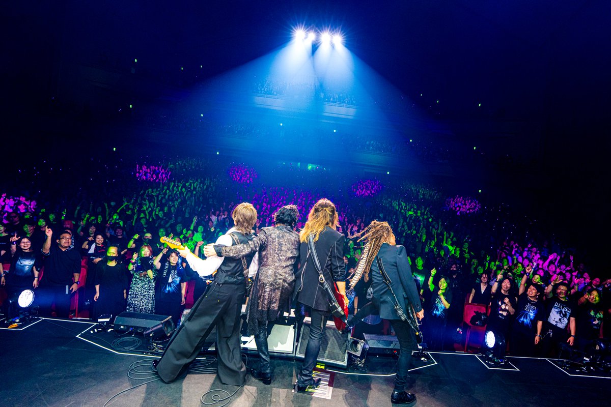 LUNASEAOFFICIAL's tweet photo. 📣THANK YOU 福岡DAY-2‼️

LUNA SEA TOUR 2026
UNENDING JOURNEY
-FOREVER-
🏢福岡サンパレス
ホテル＆ホール

🤳#LUNAPIC でこの感動を共有しよう‼︎

Next 3 Oct 2026
仙台サンプラザホール

次の舞台は東北･仙台へ！
さらに熱く、上り詰めていきましょう！

#LUNASEA 
#LUNASEA全国ツアー