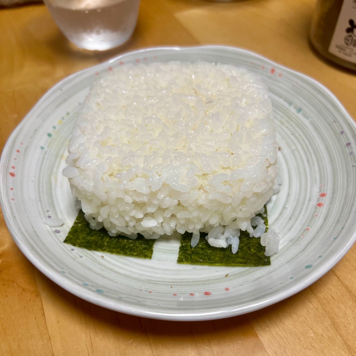 nyomcolo tweet picture