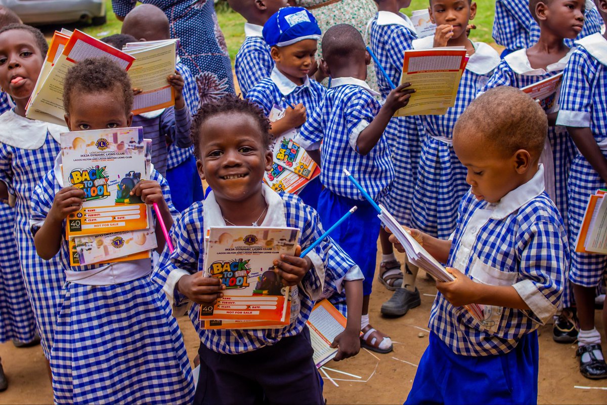 rulesofmanageme's tweet photo. There was a real sense of nostalgia today. Growing up, many of us were once on the receiving end of kindness, support, and opportunities that helped shape our journey through school.

Being part of this Back-to-School project with @Lagoshiltonlion @ikejadynamic https://t.co/ylLECapwXt