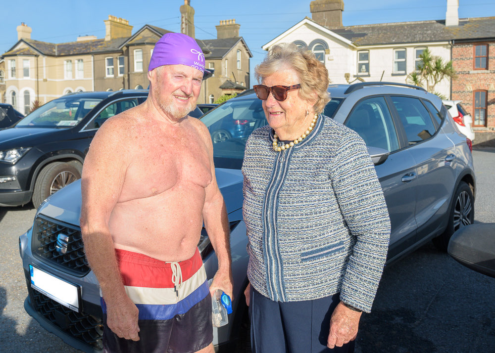 EmerCaseyFndtn's tweet photo. Another amazing swim in Youghal to mark #WorldGODay. Wonderful to see another fantastic turnout and the purple hats look great in sunshine. https://t.co/kuRYvIlRZY