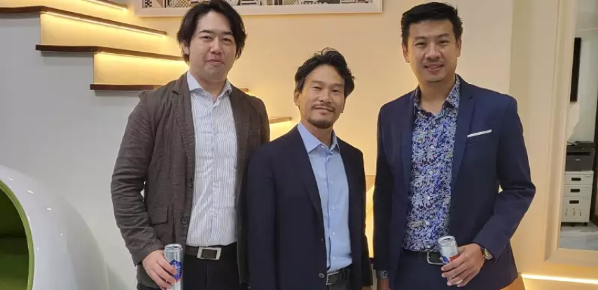 WikiFX_Japan's tweet photo. #cryptopawn #izakaya #risktaker #gemforex
#坂爪紀之 #lumainsightteam
なんか似ている人を見つけたw https://t.co/gGiPEpNrmH