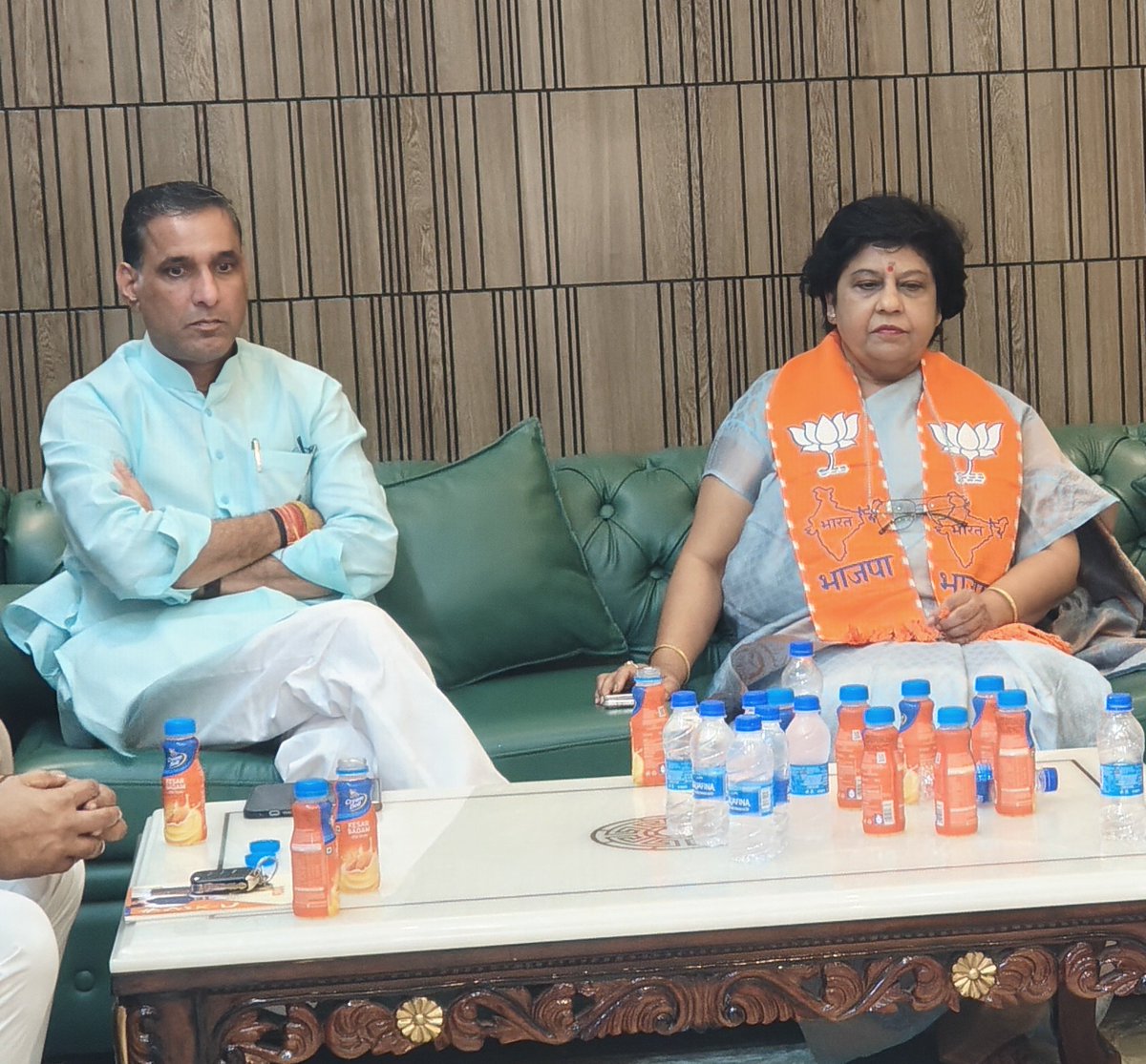 AshokSaini_BJP's tweet photo. भारतीय जनता पार्टी के वरिष्ठ नेता डॉ. सतीश पूनिया जी को भाजपा पंजाब एवं जम्मू-कश्मीर का प्रभारी तथा डॉ. अलका गुर्जर जी को पंजाब की सहप्रभारी नियुक्त किए जाने पर हार्दिक बधाई एवं शुभकामनाएं। 

आप दोनों ही नेताओं के अनुभव, संगठनात्मक कौशल एवं समर्पण से पार्टी को नई मजबूती मिलेगी। नवदायित्व के सफल निर्वहन हेतु अनंत शुभकामनाएं।

@DrSatishPoonia @alka_gurjar