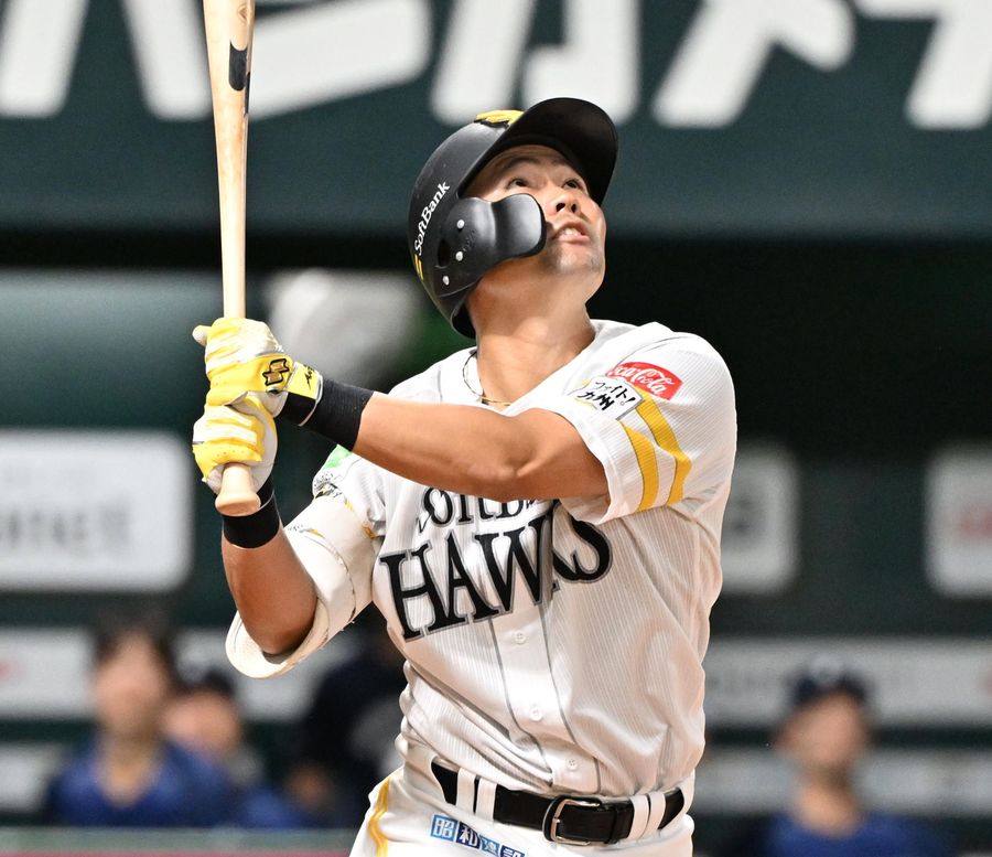 nishispo_hawks's tweet photo. 「成績も悪いし、気を使われるのも嫌なので」

中村晃選手、引退セレモニー予定の9・27オリックス戦で現役生活にピリオド

▼記事はこちらから▼ #sbhawks
https://t.co/EPvRDV8veN https://t.co/6snN7t473r