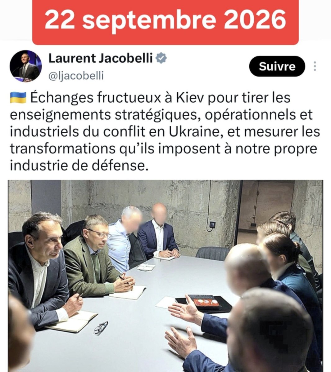 f_asselineau's tweet photo. 𝗟𝗘 𝗗𝗢𝗨𝗕𝗟𝗘-𝗝𝗘𝗨 𝗗𝗨 𝗥𝗡
🇫🇷🇷🇺 4/09
Aliot (RN) annonce que le RN,parvenu au pouvoir, «coupera le robinet» à Zelensky
🇫🇷🇺🇦 22/09
Jacobelli (RN) est à Kiev pour soutenir le régime Zelensky et discuter stratégie militaire
QUELLE CONFIANCE ACCORDER AU RN ? Une partie de ses électeurs sera forcément cocufiée.