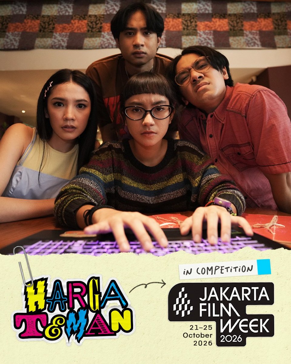 FreyanationID's tweet photo. HARGA TEMAN SEGERA TAYANG PERDANA DI JAKARTA FILM WEEK!🪩🗂️

Film Harga Teman resmi tayang perdana dan berkompetisi di Direction Award untuk Jakarta Film Week 2026.

Catat Tanggalnya: 🗓️ 21 - 25 October 2026!

Sampai ketemu di pemutaran perdana Harga Teman di Jakarta Film Week 👋🏻💿

——

Setelah dipecat, Uji, seorang desainer grafis, mendirikan agensi kreatif bersama tiga teman dekatnya. Di tengah tuntutan klien, ekspektasi keluarga, dan dilema pertemanan, ia berharap ini bisa jadi awal baru. Tapi semakin dalam ia melangkah, semakin ia sadar: setiap hubungan ada harganya, termasuk dalam pertemanan.

Segera Tayang di Bioskop 👀💻🪩

#HargaTeman
#FilmHargaTeman
#JakartaFilmWeek
#JakartaFilmWeek2026