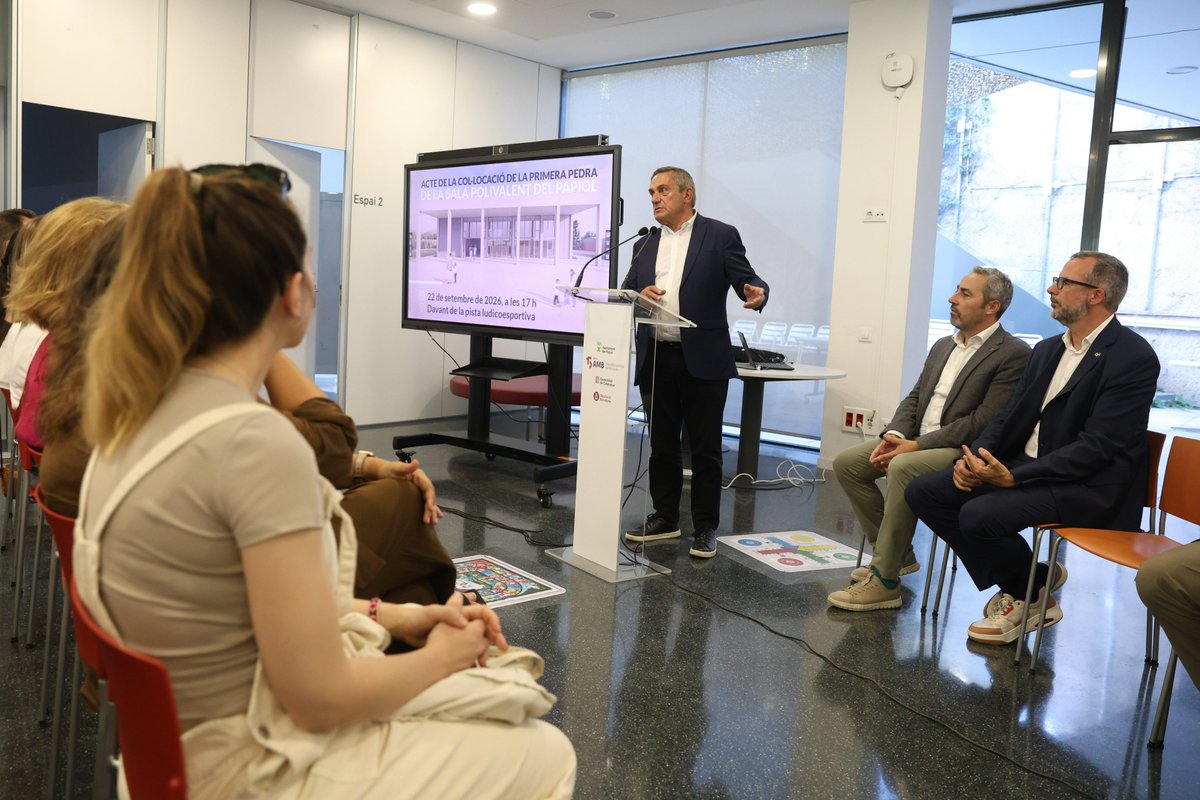 PremsaAMB's tweet photo. ➡️ L'edifici, que compleix tots els criteris establerts al protoccol de sosteniblitat de l'AMB, està concebut amb materials prefabricats, que alhora en faciliten la seva construcció https://t.co/PHRJz3e533