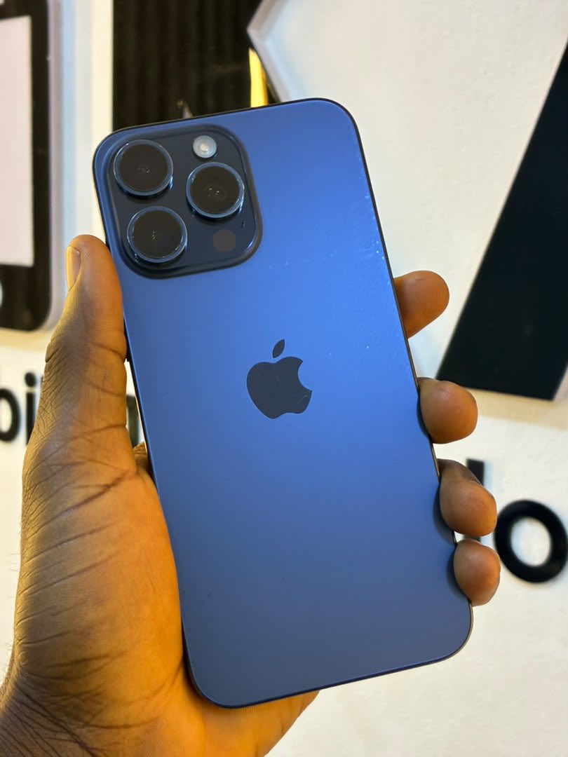 kofisikaa's tweet photo. QUICKIE!

iPhone 15 Pro Max 256gb Factory Unlocked (Esim Only)
84%🔋 (crack on screen ; dm for upclose video)
Gh¢4,999.99
Dm/WhatsApp/iMessage/Call 0504988015 / 0547779861 https://t.co/iertb9RLYC