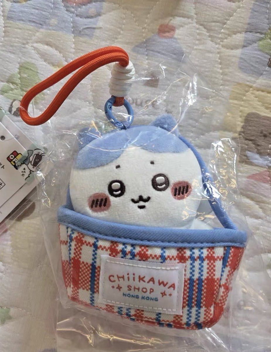toriotakudayon's tweet photo. ❤️HK 限定の赤青白バッグちいかわ❤️

こちらも代行してます⭕️
気になる方はDMしてみてねおんぷ

#ちいかわ #chiikawa https://t.co/nJZCYbflyw