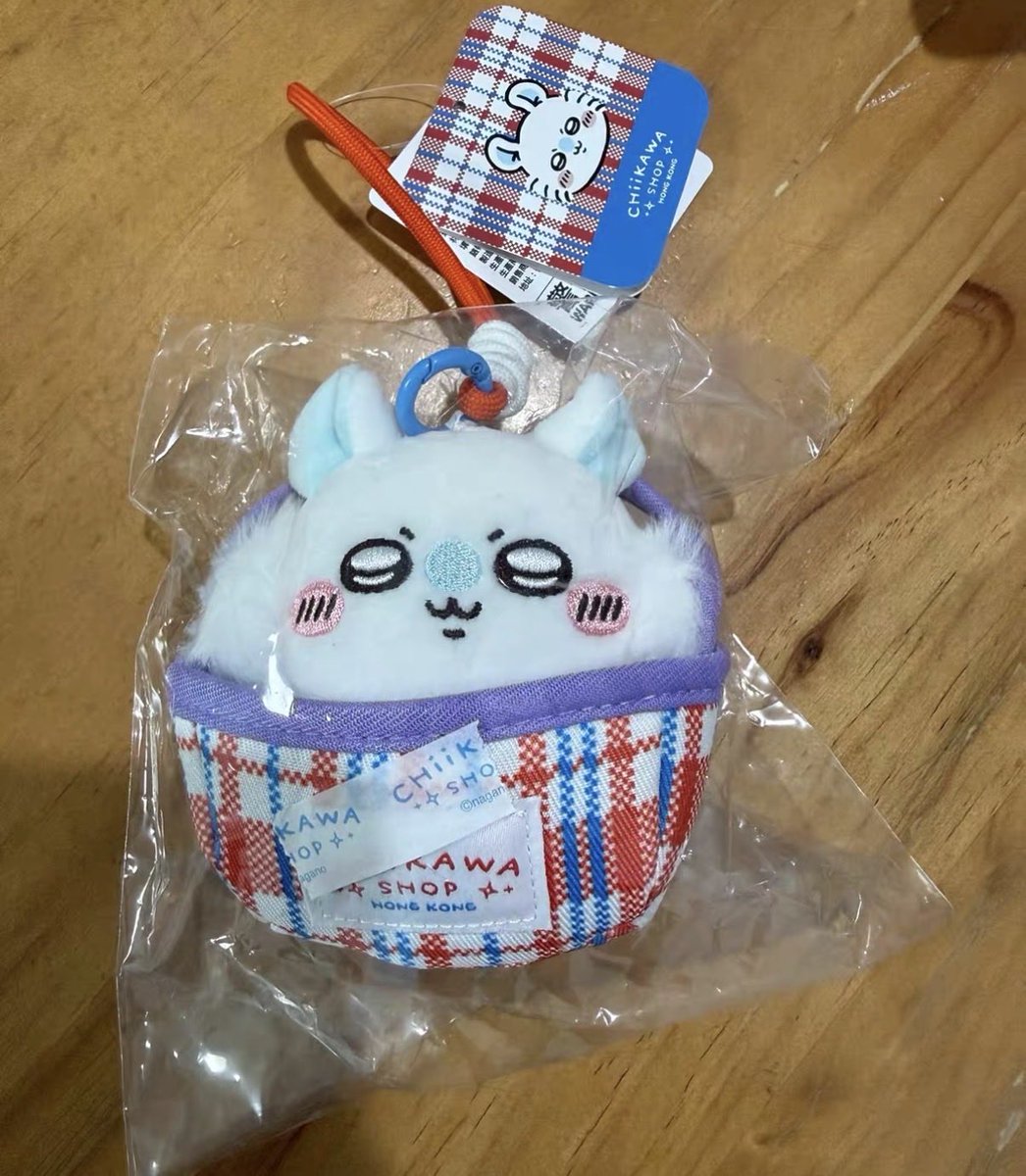 toriotakudayon's tweet photo. ❤️HK 限定の赤青白バッグちいかわ❤️

こちらも代行してます⭕️
気になる方はDMしてみてねおんぷ

#ちいかわ #chiikawa https://t.co/nJZCYbflyw