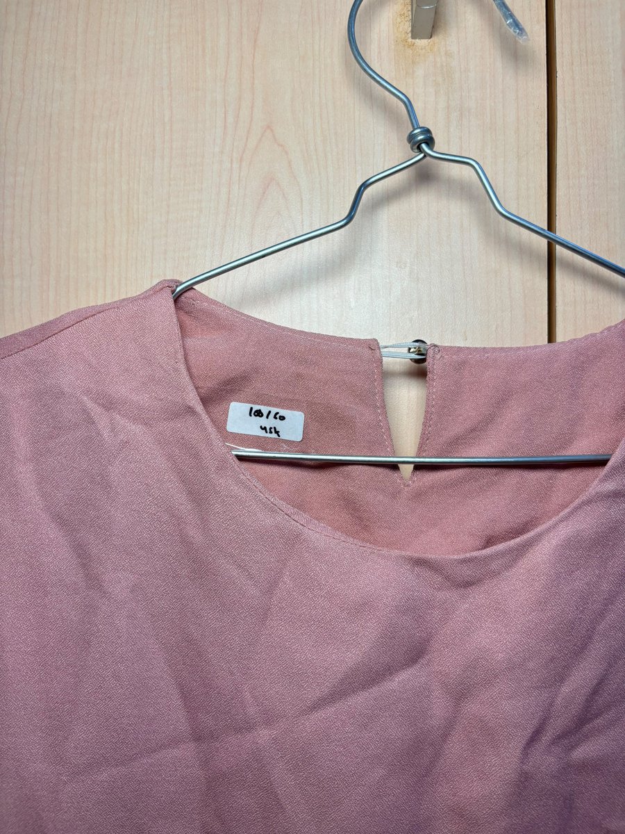 annisdanimin's tweet photo. WTS / WANT TO SELL

NEW pink top

📌 IDR 45k

Available oren, gratis ongkir✨
- excl admin (disarankan splitpay biar murah)

#prelovedbyannisdanimin https://t.co/ny7vkxGlEY